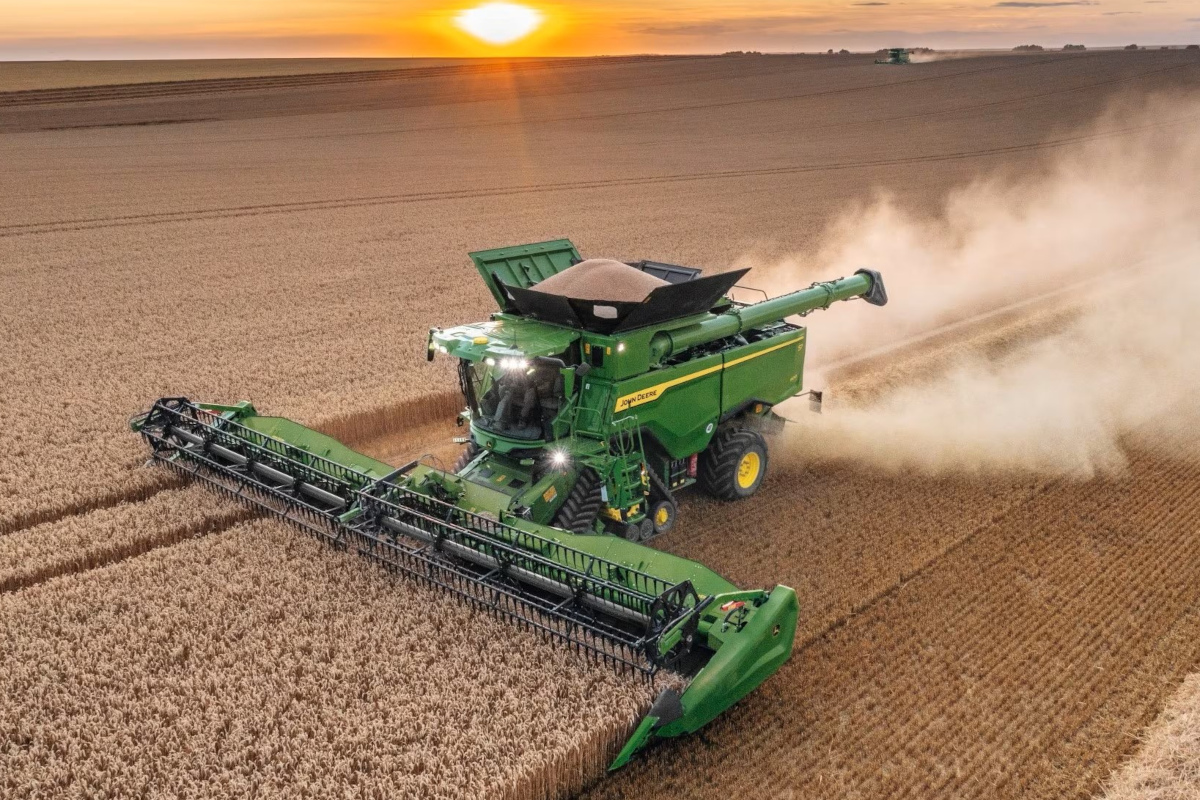 Nowe kombajny John Deere i wydajność zbioru