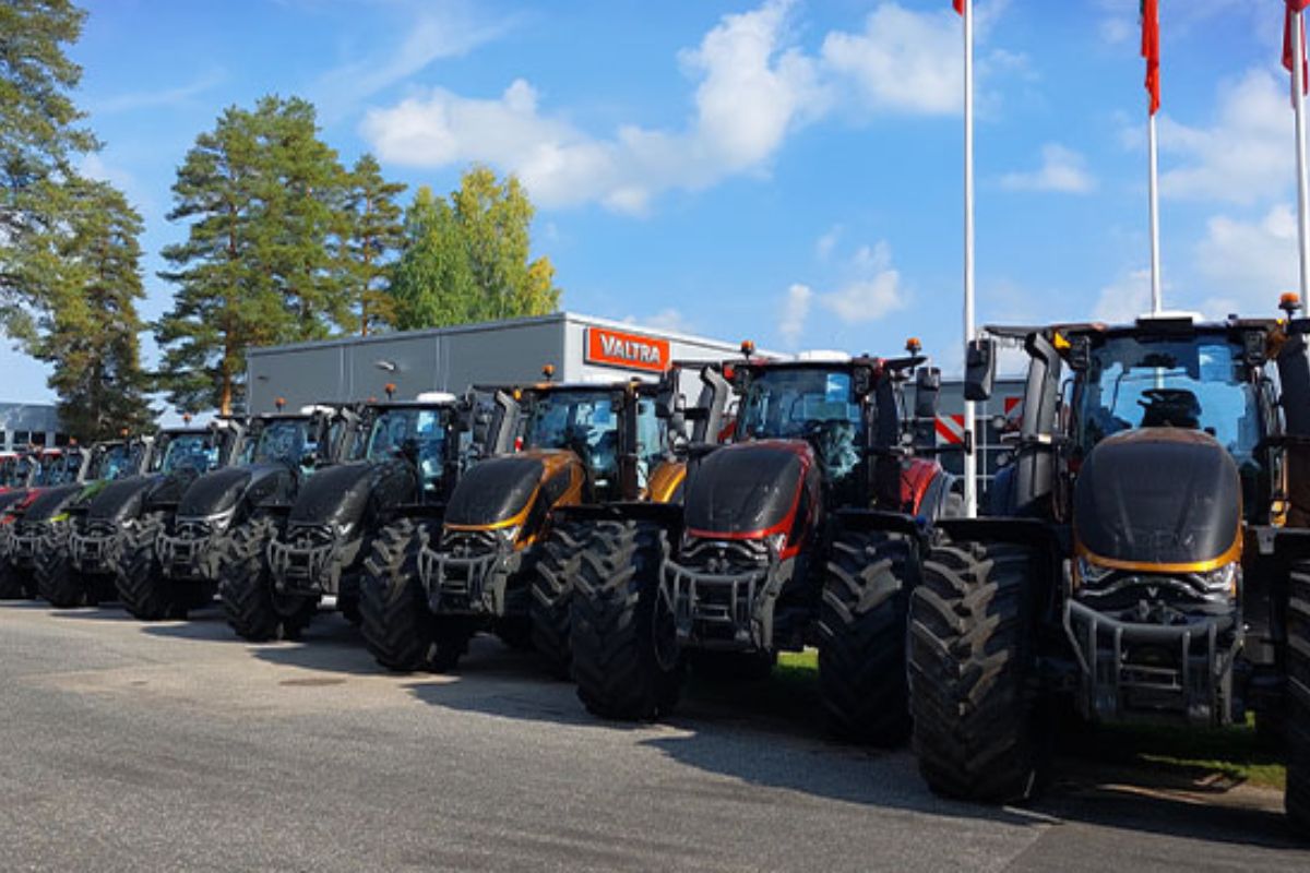 Valtra dostarcza pierwsze ciągniki serii S szóstej generacji wyprodukowane w Finlandii