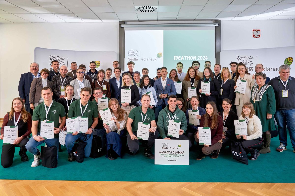 IDEATHON: robot do tworzenia nanocząsteczkowej mieszaniny nawozów