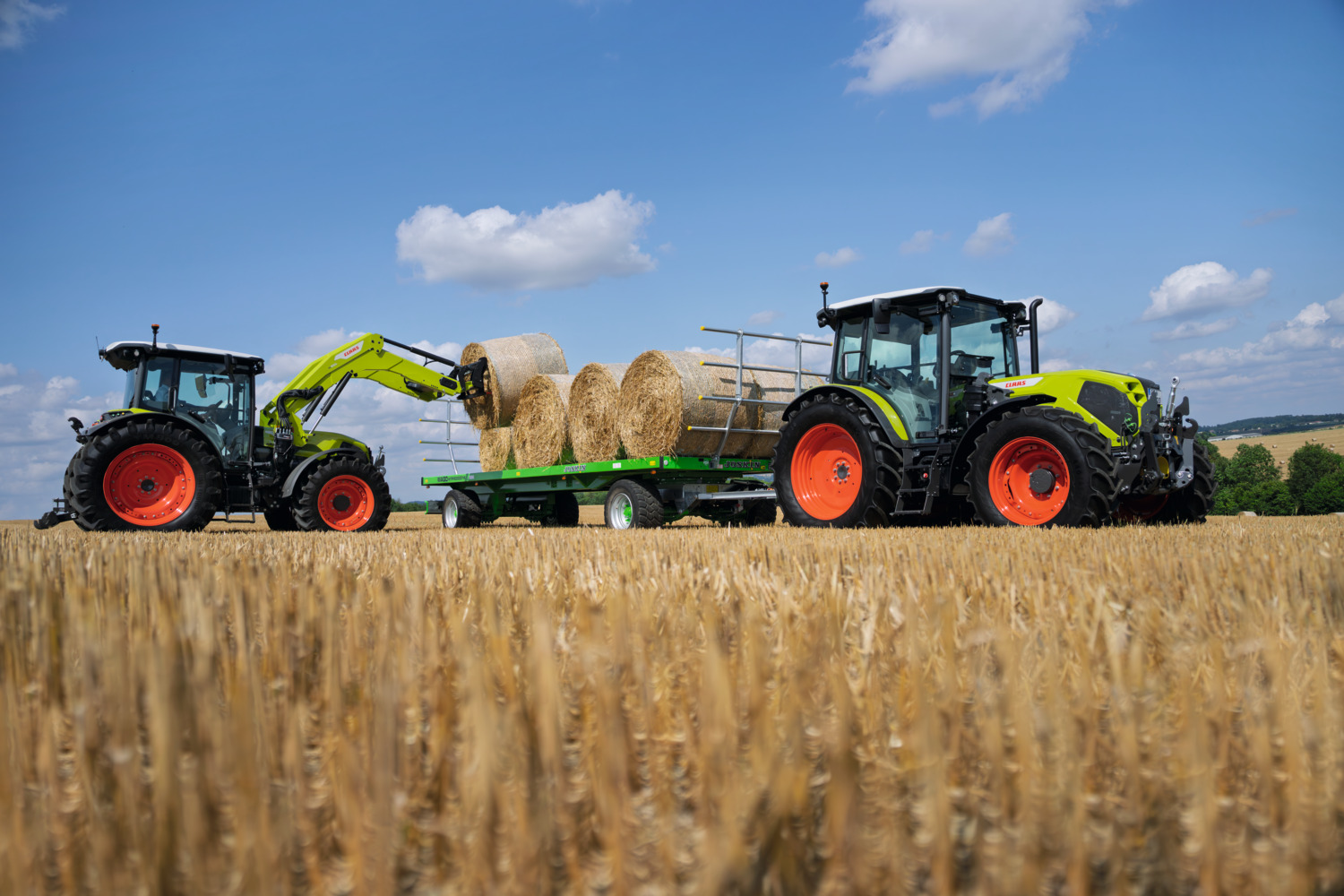 CLAAS prezentuje nowe kompaktowe ciągniki serii AXOS 3