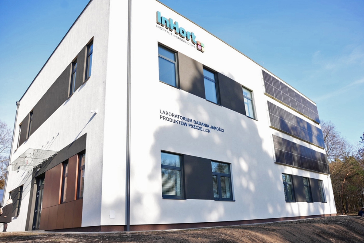 Otwarcie nowego Laboratorium Badania Jakości Produktów Pszczelich w Puławach