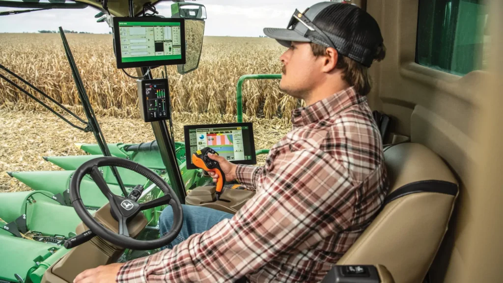 Wygoda i efektywność pracy na polu okiem John Deere