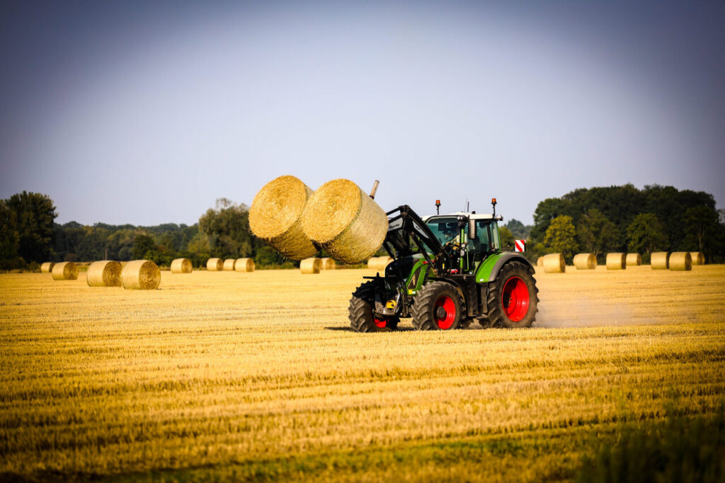 Jak przygotować układ hydrauliczny do żniw?